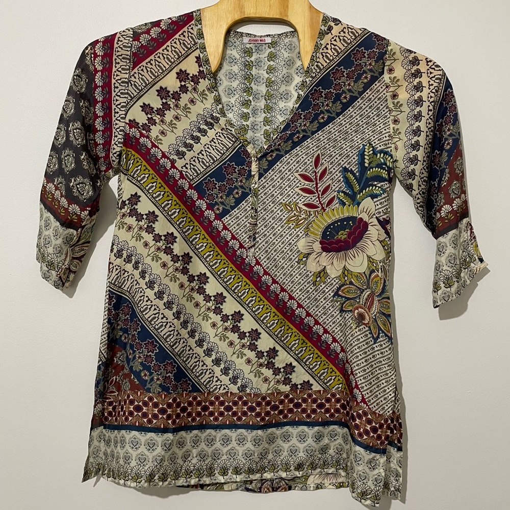 Johnny Was 100% Silk V-Neck‎ Tunic Floral Boho Elbow Length Slit Sleeves Small